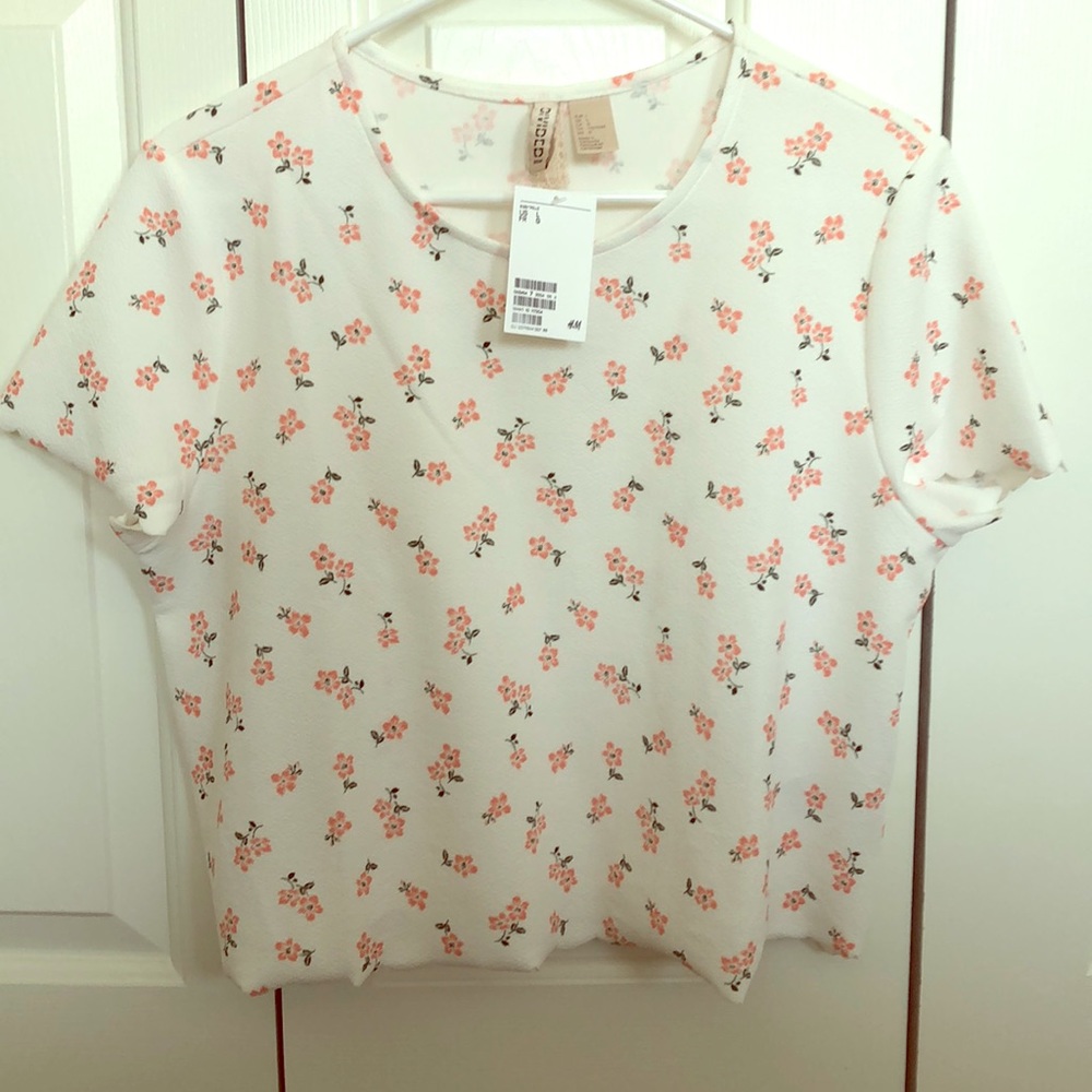 H&M women’s floral top